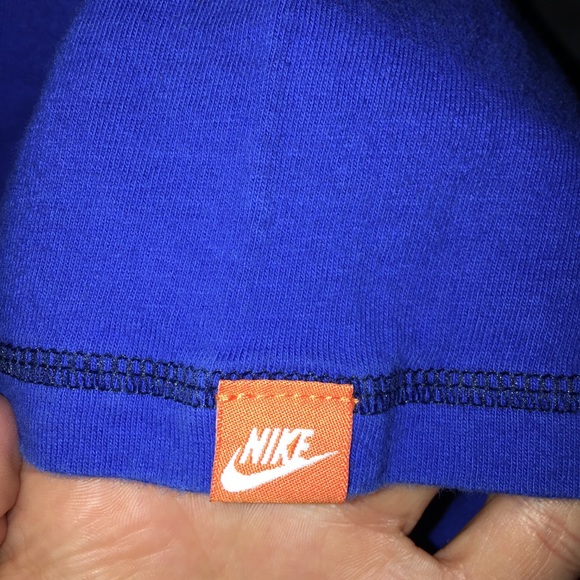 Men’s Large Nike Graphic Tee - Picture 3 of 5